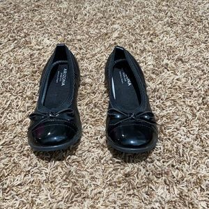 Girls Slip on Dress Shoes size 13. Excellent shape. Never worn outside.